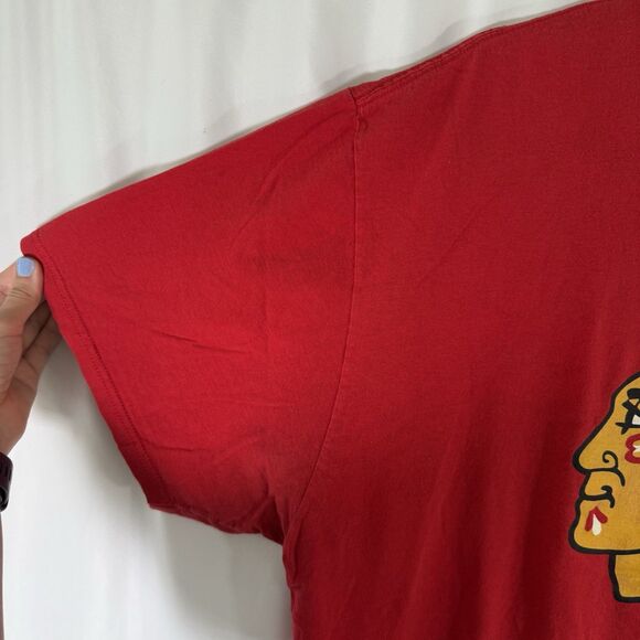 Chicago Blackhawks Shaw NHL Shirt Men's 2XL Red Short Sleeve Crew Neck Reebok - Picture 5 of 7